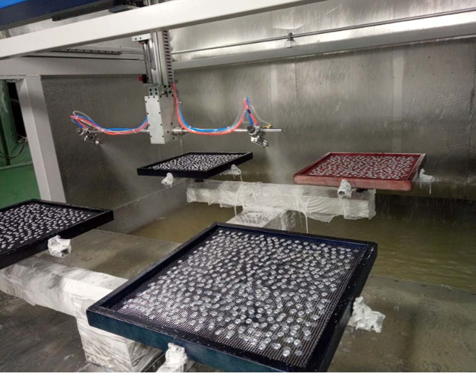 紐扣五軸四盤(pán)往復(fù)式噴漆設(shè)備